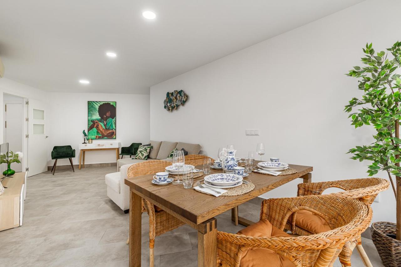 Modern Apartment Steps From The Beach Torrox Esterno foto