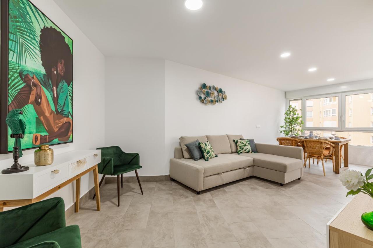 Modern Apartment Steps From The Beach Torrox Esterno foto